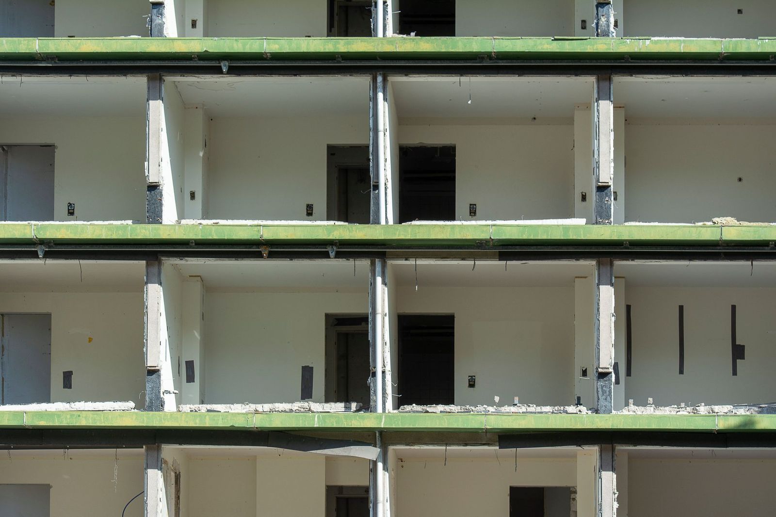 Building Construction — Alqamar Albariz Technical Services Works
