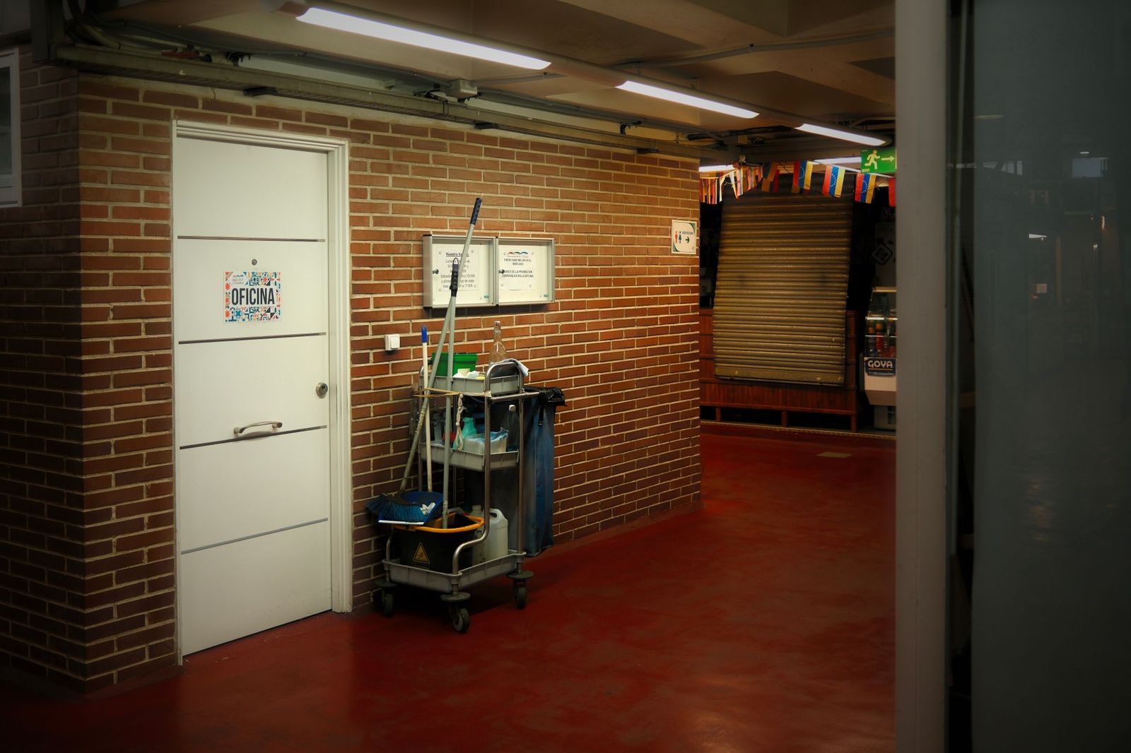 Commercial Cleaning — Alqamar Albariz Technical Services Works